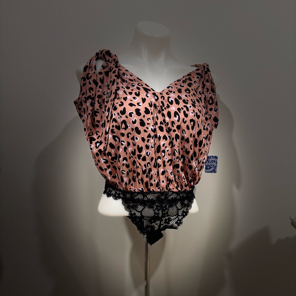 NWT Free People Pink Leopard Print Top - Picture 9 of 11
